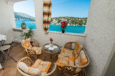 Appartement de vacances /en/au Grebastica (Sibensko-Kninska)ou appartement ou maison de vacances