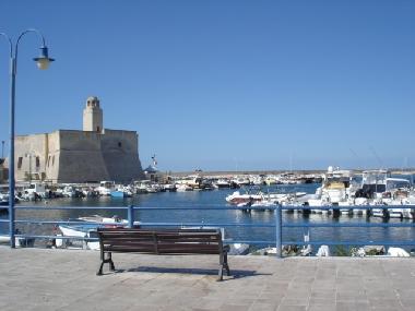Villa /en/au OSTUNI (Brindisi)ou appartement ou maison de vacances