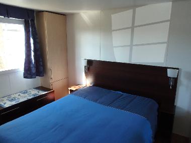 chambre double - trs bon matelas