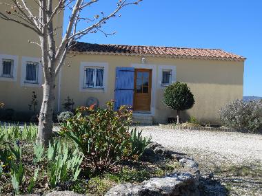 Appartement de vacances �/en/au Lacoste (Vaucluse)ou appartement ou maison de vacances