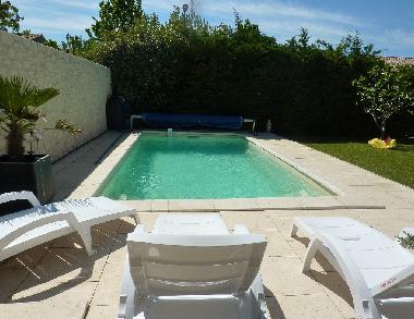 Maison de vacances �/en/au NIMES (Gard)ou appartement ou maison de vacances