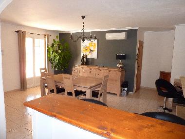 Maison de vacances �/en/au NIMES (Gard)ou appartement ou maison de vacances