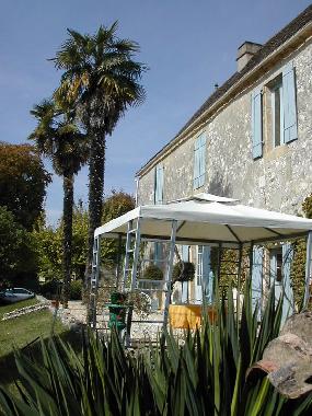 Maison de vacances �/en/au ST AUBIN DE LANQUAIS (Dordogne)ou appartement ou maison de vacances