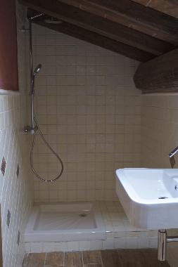 sale-de-bains chambre rouge