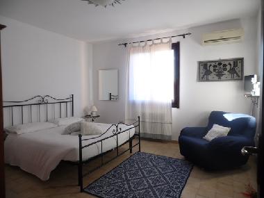 Chambre avec petit d�jeuner �/en/au Capoterra (Cagliari)ou appartement ou maison de vacances