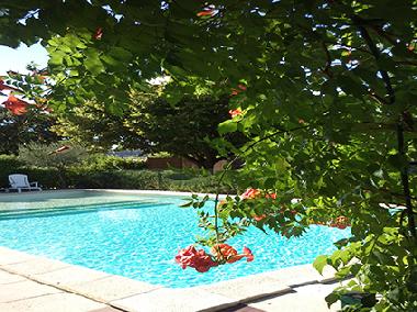 Maison de vacances �/en/au Malaucene (Vaucluse)ou appartement ou maison de vacances