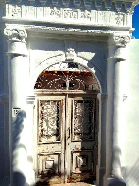 Maison de vacances �/en/au Koskinou (Dodekanisos)ou appartement ou maison de vacances