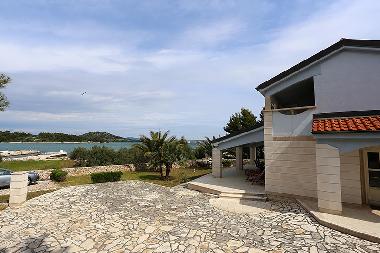 Villa /en/au Murter (Sibensko-Kninska)ou appartement ou maison de vacances