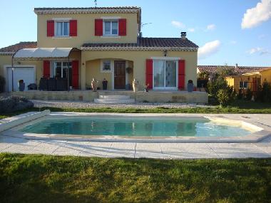 Villa /en/au althen des paluds (Vaucluse)ou appartement ou maison de vacances