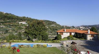 Maison de vacances /en/au Paredes Viadores (Norte)ou appartement ou maison de vacances