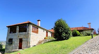 Maison de vacances /en/au Paredes Viadores (Norte)ou appartement ou maison de vacances