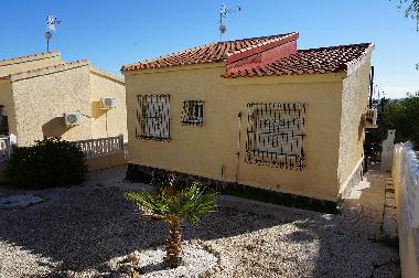 Maison de vacances �/en/au urb. La Marina (Alicante / Alacant)ou appartement ou maison de vacances