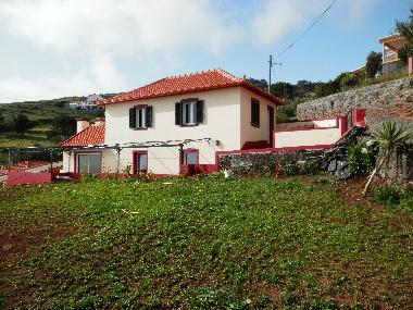 Maison de vacances /en/au PRAZERES (Madeira)ou appartement ou maison de vacances
