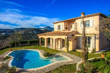Villa �/en/au Nice (Alpes-Maritimes)ou appartement ou maison de vacances