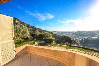 Villa �/en/au Nice (Alpes-Maritimes)ou appartement ou maison de vacances