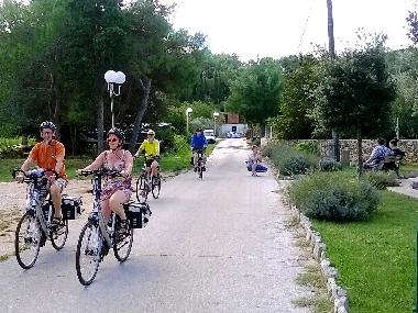 Maison de vacances /en/au Mali Lukoran (Zadarska)ou appartement ou maison de vacances