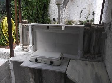 la cousine au dehors le monolocale