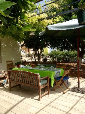 petit-d�jeuner dans le jardin