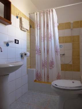 Chambre avec petit d�jeuner �/en/au Zarzis (Madanin)ou appartement ou maison de vacances