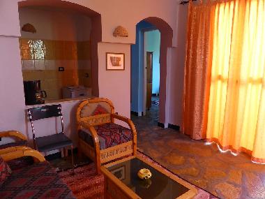 Chambre avec petit d�jeuner �/en/au Zarzis (Madanin)ou appartement ou maison de vacances