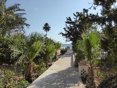 Chambre avec petit d�jeuner �/en/au Zarzis (Madanin)ou appartement ou maison de vacances