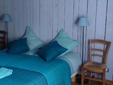 Chambre avec petit djeuner /en/au blot l