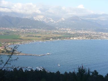 Maison de vacances �/en/au Montemarcello di Ameglia (La Spezia)ou appartement ou maison de vacances