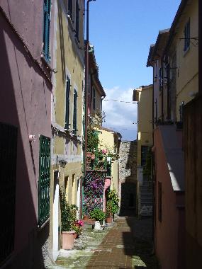 Maison de vacances �/en/au Montemarcello di Ameglia (La Spezia)ou appartement ou maison de vacances