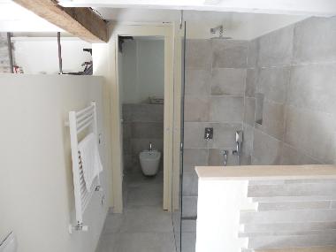 Chambre avec petit djeuner /en/au FIVIZZANO (Massa-Carrara)ou appartement ou maison de vacances