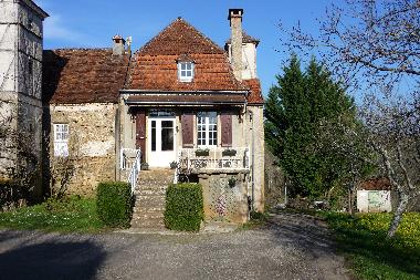 Maison de vacances /en/au prudhomat (Lot)ou appartement ou maison de vacances