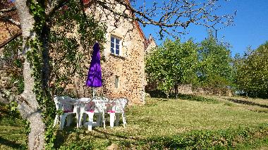 Maison de vacances /en/au prudhomat (Lot)ou appartement ou maison de vacances