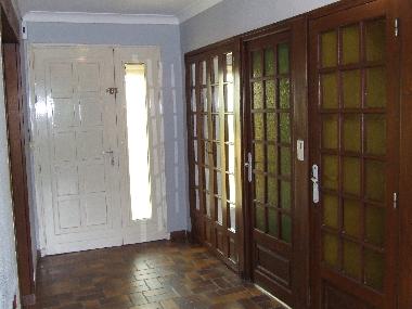 Couloir entre et placards de rangements