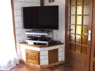 TV 122 cm 4K et dcodeur CANALSAT