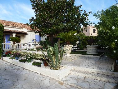 Maison de vacances �/en/au hyeres (Var)ou appartement ou maison de vacances