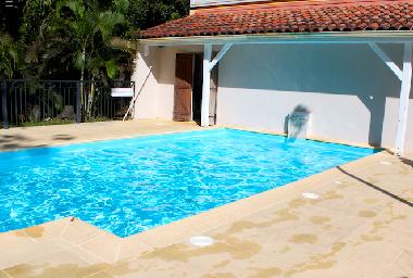 Maison de vacances �/en/au PETIT BOURG (Guadeloupe)ou appartement ou maison de vacances