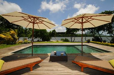 Villa /en/au Mahebourg (Grand Port)ou appartement ou maison de vacances