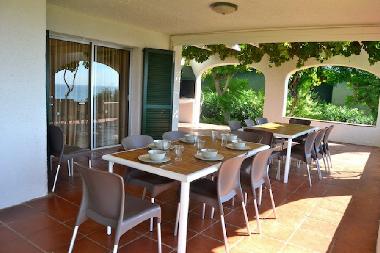 terrasse avec mobilier de jardin
