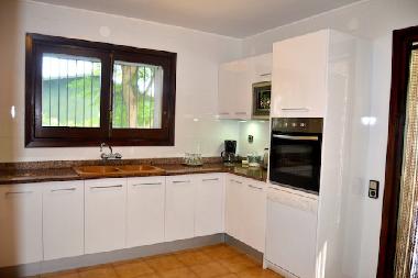 cuisine enti�rement �quip�e vue 1