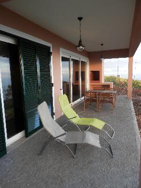 Chalet /en/au PRAZERES (Madeira)ou appartement ou maison de vacances
