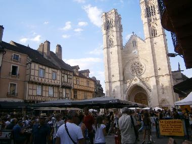 Maison de vacances �/en/au sennecey legrand (Sa�ne-et-Loire)ou appartement ou maison de vacances