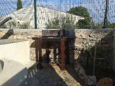 Villa �/en/au saint chinian (H�rault)ou appartement ou maison de vacances