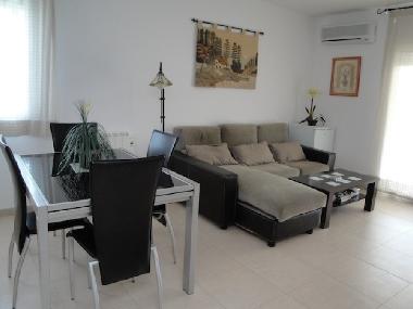 salle  manger et salon avec air conditionn