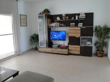 salon avec tv espagnole