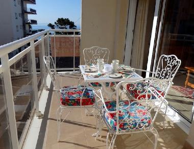 terrasse avec son mobilier