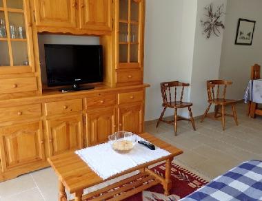 salon avec TV espagnole