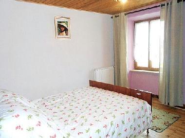 Maison de vacances /en/au SAINT GERON (Haute-Loire)ou appartement ou maison de vacances