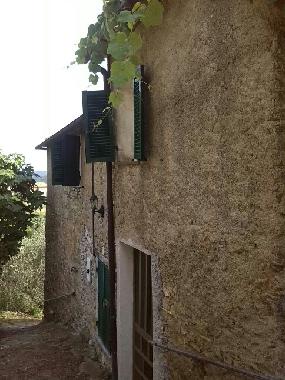 Maison de vacances /en/au Onzo (Savona)ou appartement ou maison de vacances