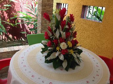 SALLE � MANGER SUR LA TERRASSE