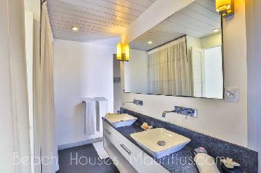 Maison de vacances /en/au Cap Malheureux (Pereybere)ou appartement ou maison de vacances