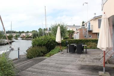Maison de vacances /en/au Workum (Friesland)ou appartement ou maison de vacances